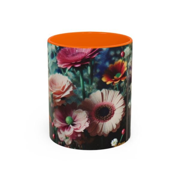 10617741854767899460_2048.jpeg Taza de café con detalles florales: diseño natural vibrante para amantes de la jardinería